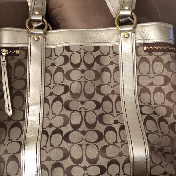 Coach handbag - Picture 2 of 4